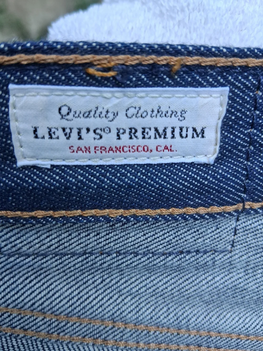 Levi's Men's 501 Original Fit Straight Leg Button Fly Dark Wash Jeans 29x32